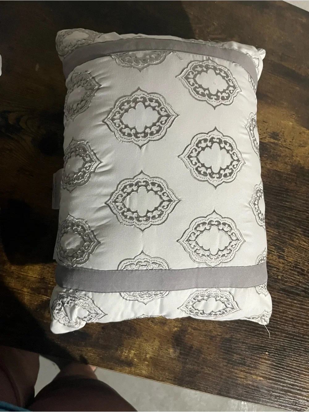 Queen bed skirt and 2 accent pillows